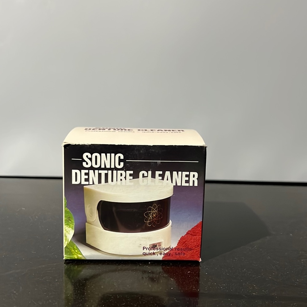 Denture cleaner